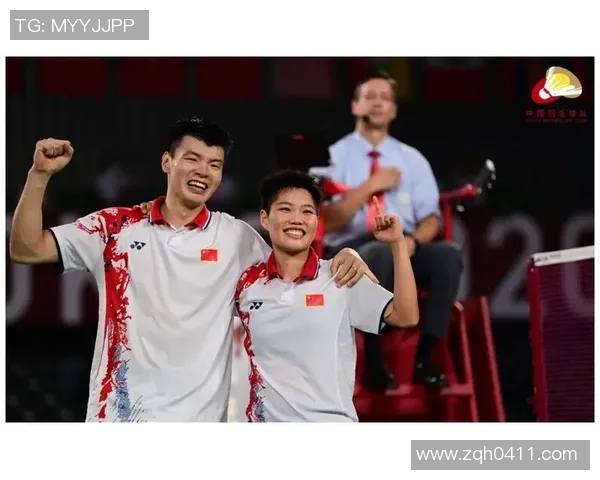 南京羽毛球队与武汉羽毛球队赛后复盘分析意识与战术的对比与启示